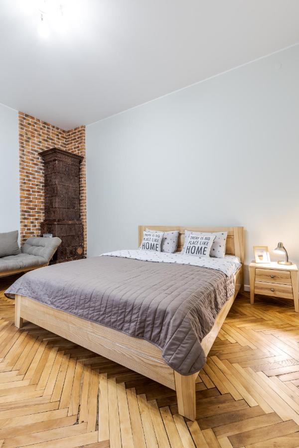 Inshiapartments On Teodora Square Lvov Exteriér fotografie